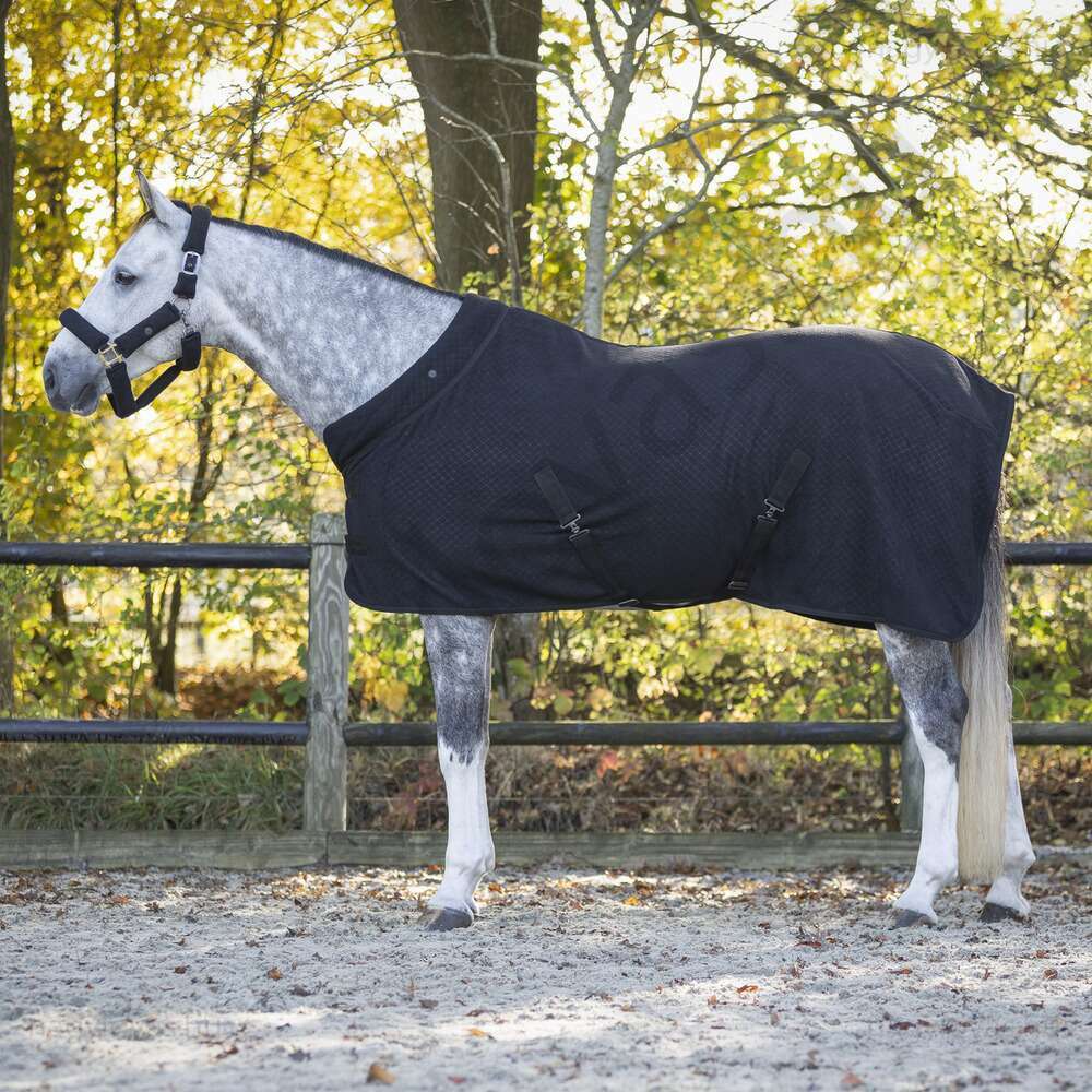 QHP Zahra polár leszárító lótakaró fekete 130 cm