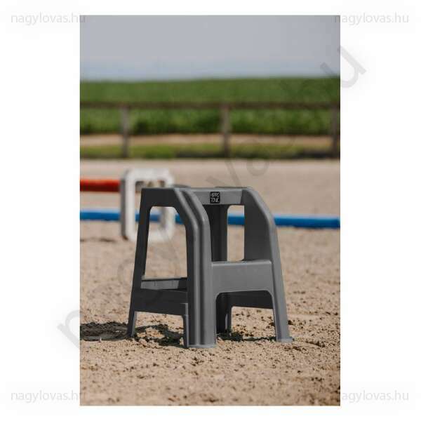 Hippo-Tonic kétlépcsős fellépő szürke